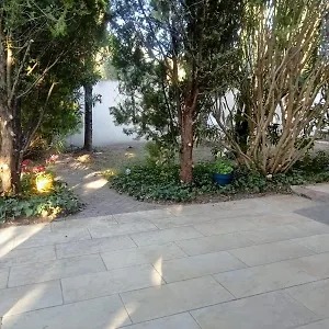 Petite Maison Avec Jardin Calme Appartement Le Thor