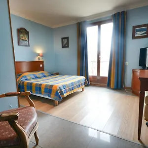 Hostel Baccarat **